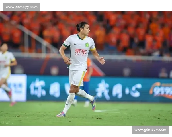 张玉宁回归国安！停赛两战终解禁，全队列队拍头迎核心